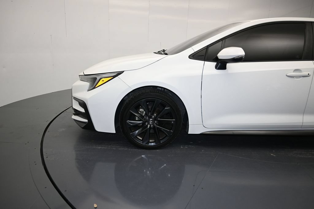Used 2023 Toyota Corolla SE FWD image 9