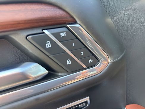 Used 2023 GMC Sierra 1500 Denali Ultimate image 11