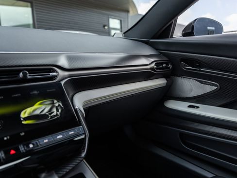 Used 2025 Aston Martin Vanquish image 52