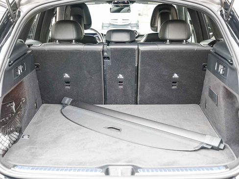 Certified 2025 Mercedes-Benz GLC 300 image 25