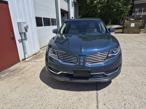 Used 2016 Lincoln MKX Select AWD/4WD image 3