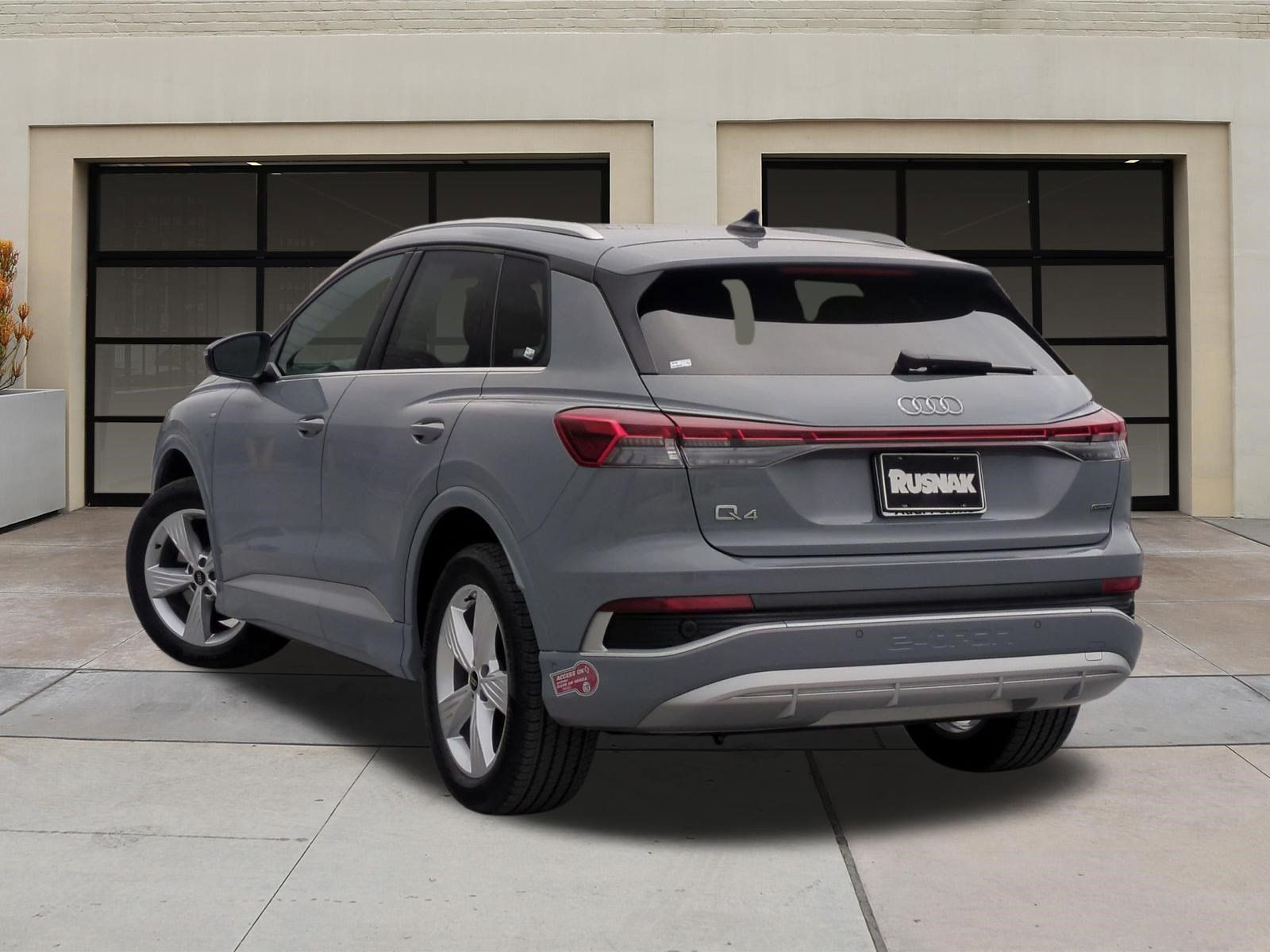 Used 2023 Audi Q4 e-tron Premium Plus w/ Premium Plus AWD/4WD image 2