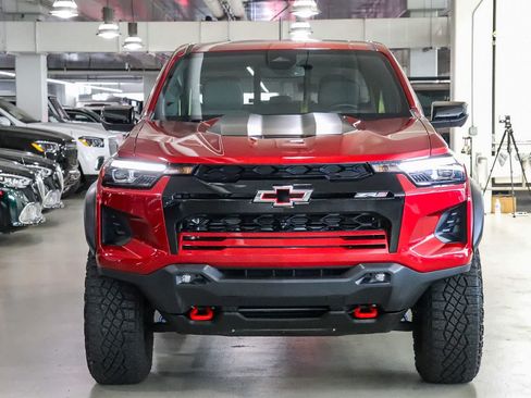 Used 2024 Chevrolet Colorado ZR2 w/ ZR2 Convenience Package III AWD/4WD image 6