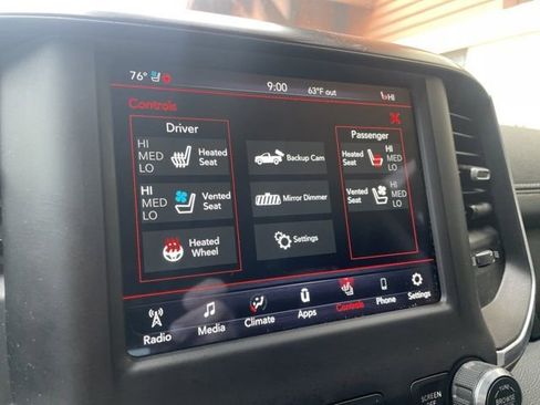 Used 2021 RAM 1500 Laramie AWD/4WD image 4