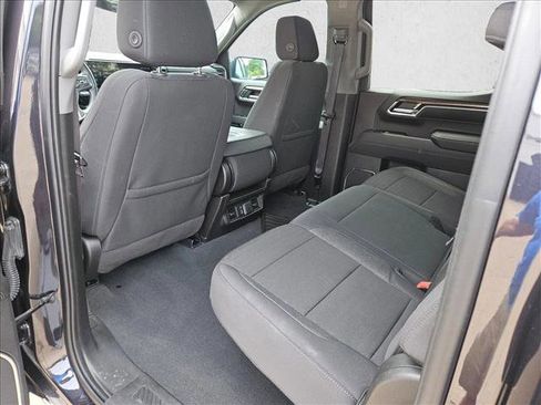 Used 2024 Chevrolet Silverado 1500 LT image 11