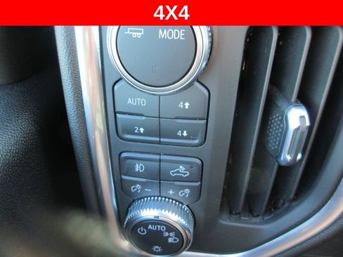 Used 2022 GMC Sierra 2500 SLE w/ SLE Value Package; AWD/4WD image 31