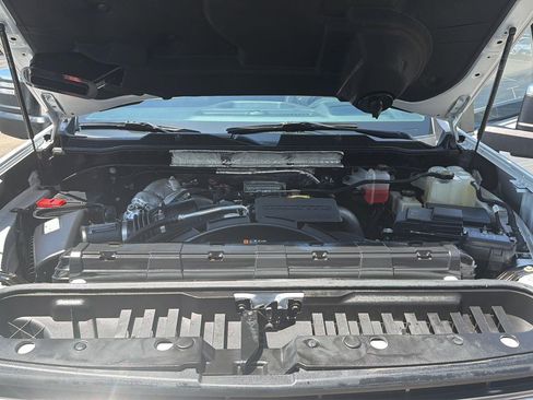 Used 2020 Chevrolet Silverado 2500 High Country w/ Z71 Off-Road Package AWD/4WD image 7
