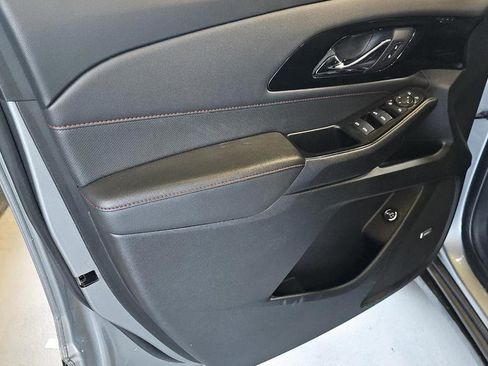 Used 2023 Chevrolet Traverse RS w/ LPO, Floor Liner Package image 8
