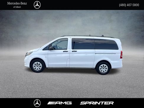 Used 2023 Mercedes-Benz Metris Passenger image 3