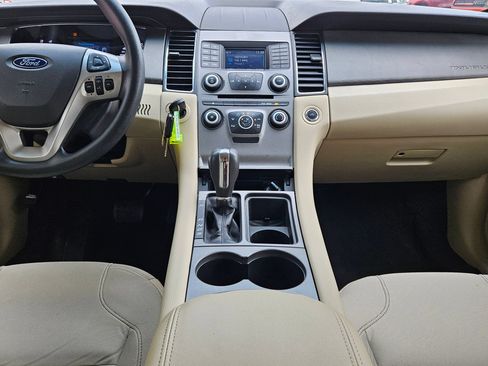 Used 2019 Ford Taurus SE FWD image 10