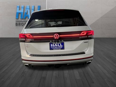 New 2026 Volkswagen Atlas Peak Edition AWD/4WD image 4