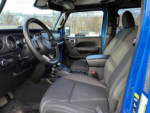 Used 2022 Jeep Wrangler Unlimited Sport image 15