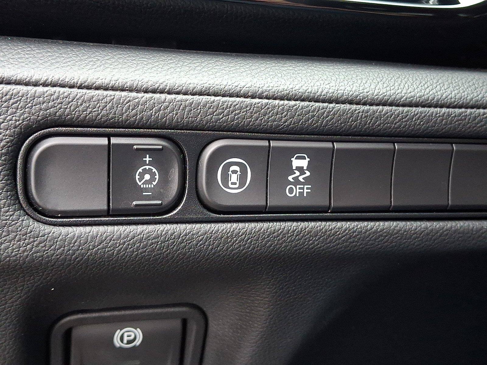 Used 2023 Acura MDX SH-AWD image 29