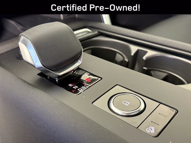 Used 2025 Land Rover Discovery S AWD/4WD image 19