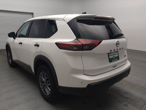 Used 2024 Nissan Rogue S AWD/4WD image 5
