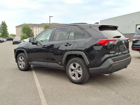 Used 2024 Toyota RAV4 LE AWD/4WD image 7