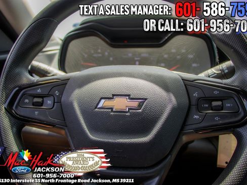 Used 2024 Chevrolet Trax LS w/ LS Convenience Package FWD image 11
