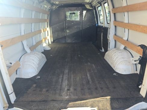 Used 2021 GMC Savana 2500 Work Van w/ Driver Convenience Package image 4