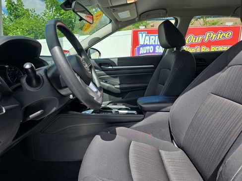 Used 2023 Nissan Altima 2.5 SV FWD image 15