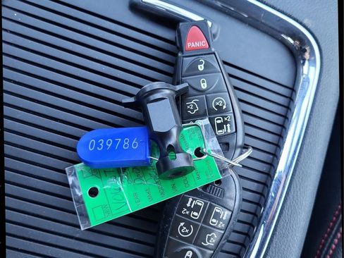 Used 2015 Dodge Grand Caravan R/T w/ Driver Convenience Group FWD image 24