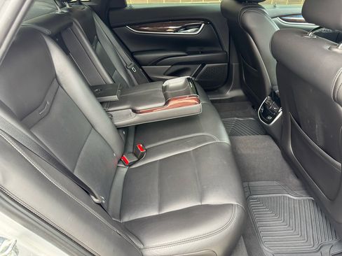 Used 2017 Cadillac XTS Luxury image 13