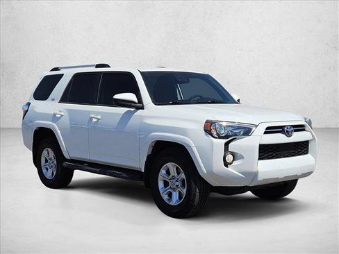 Used 2020 Toyota 4Runner SR5 RWD image 3