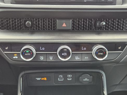 Used 2025 Honda CR-V EX image 15