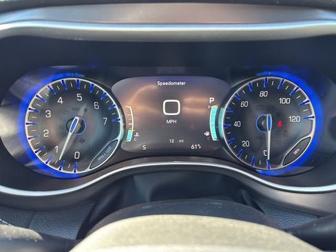 New 2026 Chrysler Pacifica Select image 28