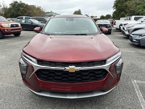 Used 2024 Chevrolet Trax LT image 6