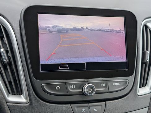 Used 2023 Chevrolet Malibu LS image 18