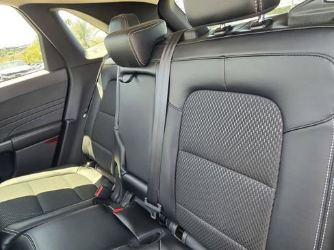 Used 2024 Ford Escape SE FWD image 11