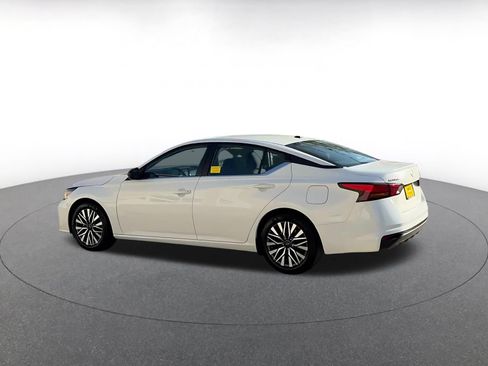 Used 2026 Nissan Altima 2.5 SV FWD image 10