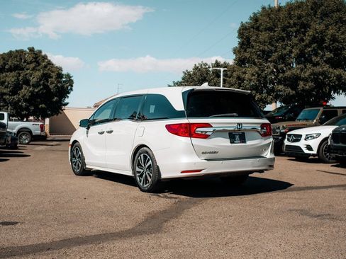 Used 2018 Honda Odyssey Elite image 5