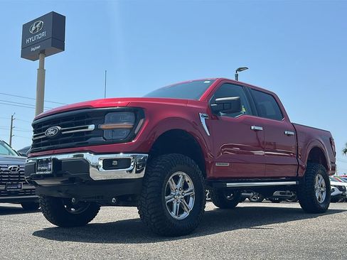 Used 2025 Ford F150 XLT w/ Equipment Group 301A Standard AWD/4WD image 12