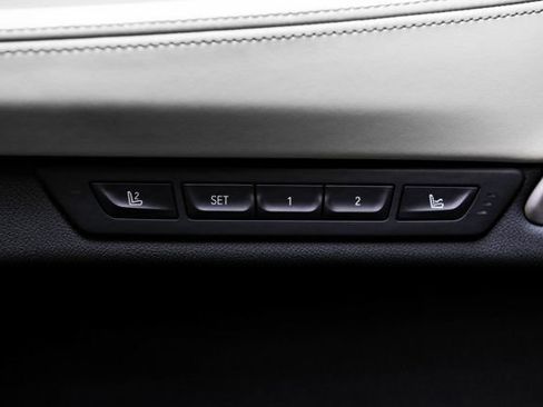 Used 2022 BMW 750i xDrive w/ Autobahn Package AWD/4WD image 24