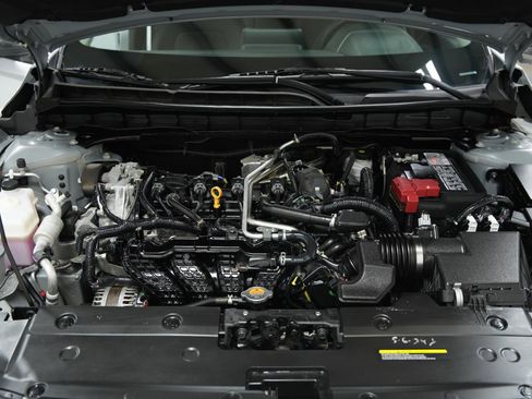 Used 2024 Nissan Altima 2.5 SV image 42