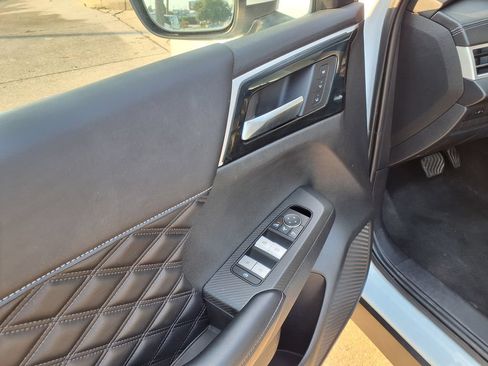 Used 2022 Mitsubishi Outlander SEL AWD/4WD image 18