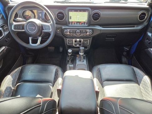 Certified 2023 Jeep Gladiator Overland image 17