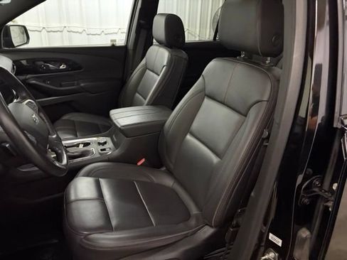 Used 2022 Chevrolet Traverse RS AWD/4WD image 35