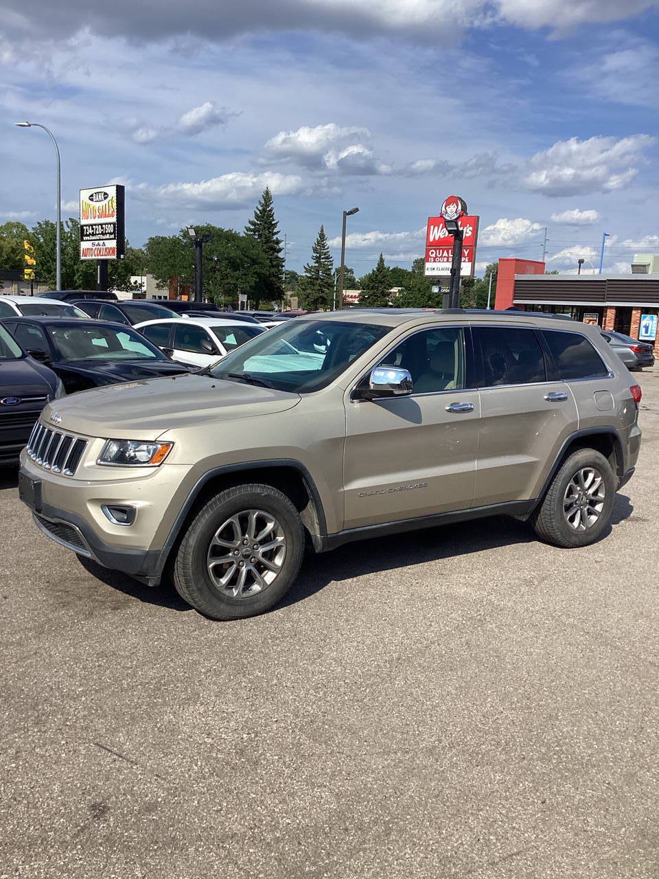 Used 2014 Jeep Grand Cherokee Limited w/ Trailer Tow Group IV RWD image 5