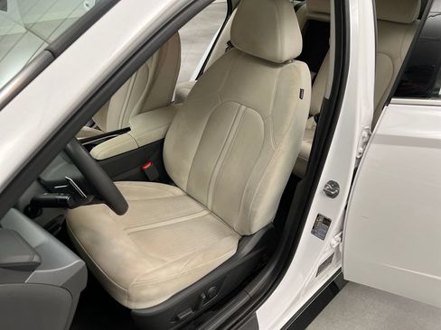Used 2025 Hyundai Sonata SEL FWD image 11