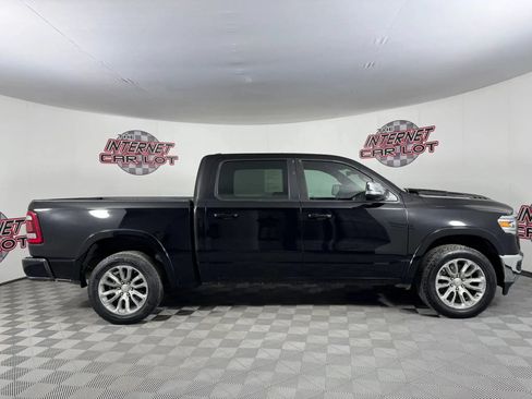 Used 2022 RAM 1500 Laramie w/ Sport Appearance Package AWD/4WD image 8