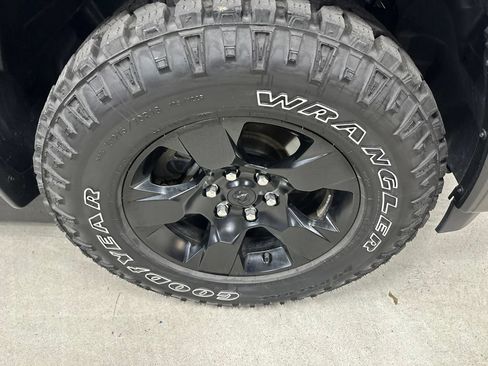 Used 2025 RAM 1500 Warlock AWD/4WD image 17
