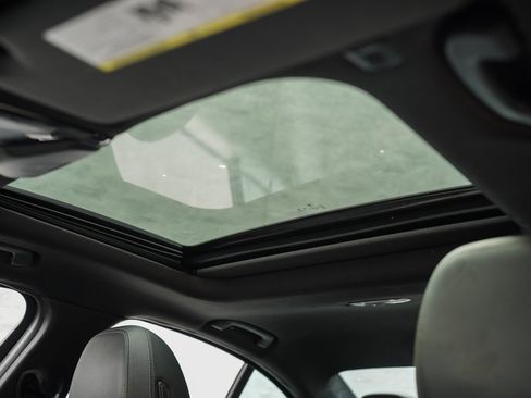 Used 2022 BMW 330i Sedan w/ Convenience Package image 34