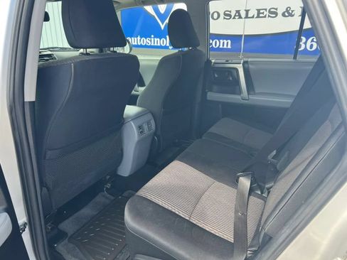 Used 2011 Toyota 4Runner SR5 w/ Convenience Pkg AWD/4WD image 18