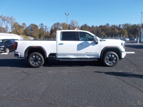 New 2026 GMC Sierra 2500 Denali image 3