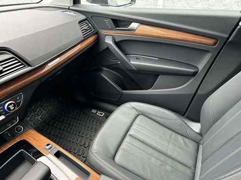 Used 2023 Audi Q5 2.0T Premium w/ Convenience Package image 33