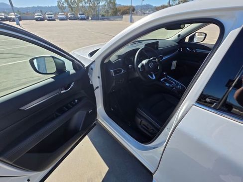 New 2025 MAZDA CX-5 AWD 2.5 S w/ Premium Plus Pkg image 32
