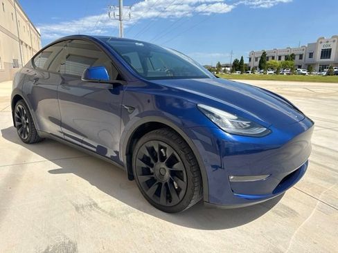 Used 2022 Tesla Model Y Long Range AWD/4WD image 3