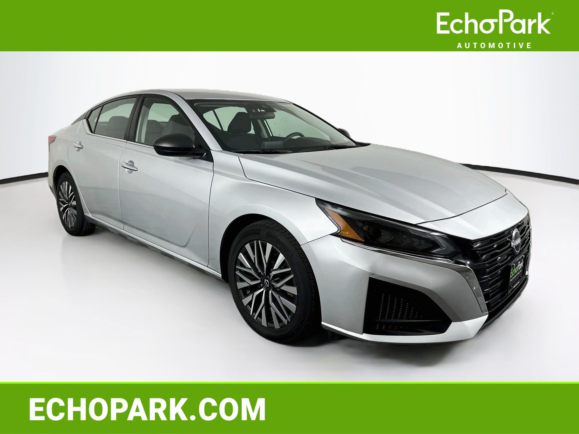 Used 2024 Nissan Altima 2.5 SV FWD image 1